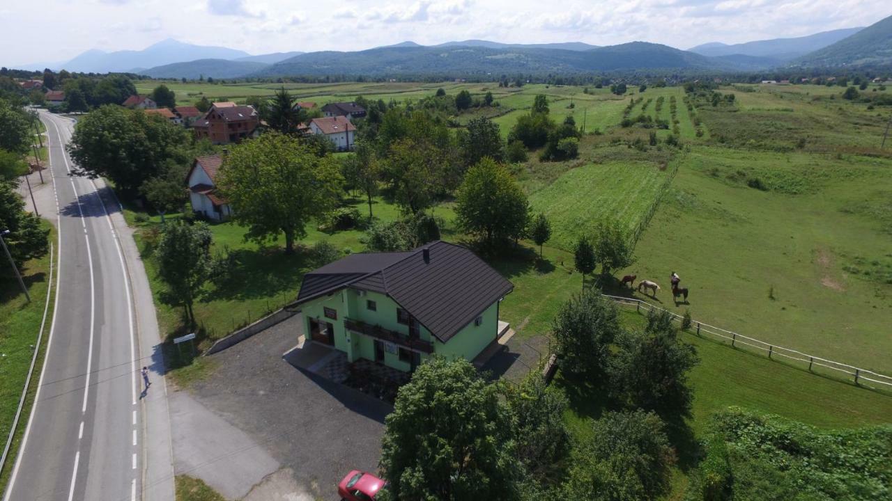 Green Apartment Plitvice 拉科维察 外观 照片